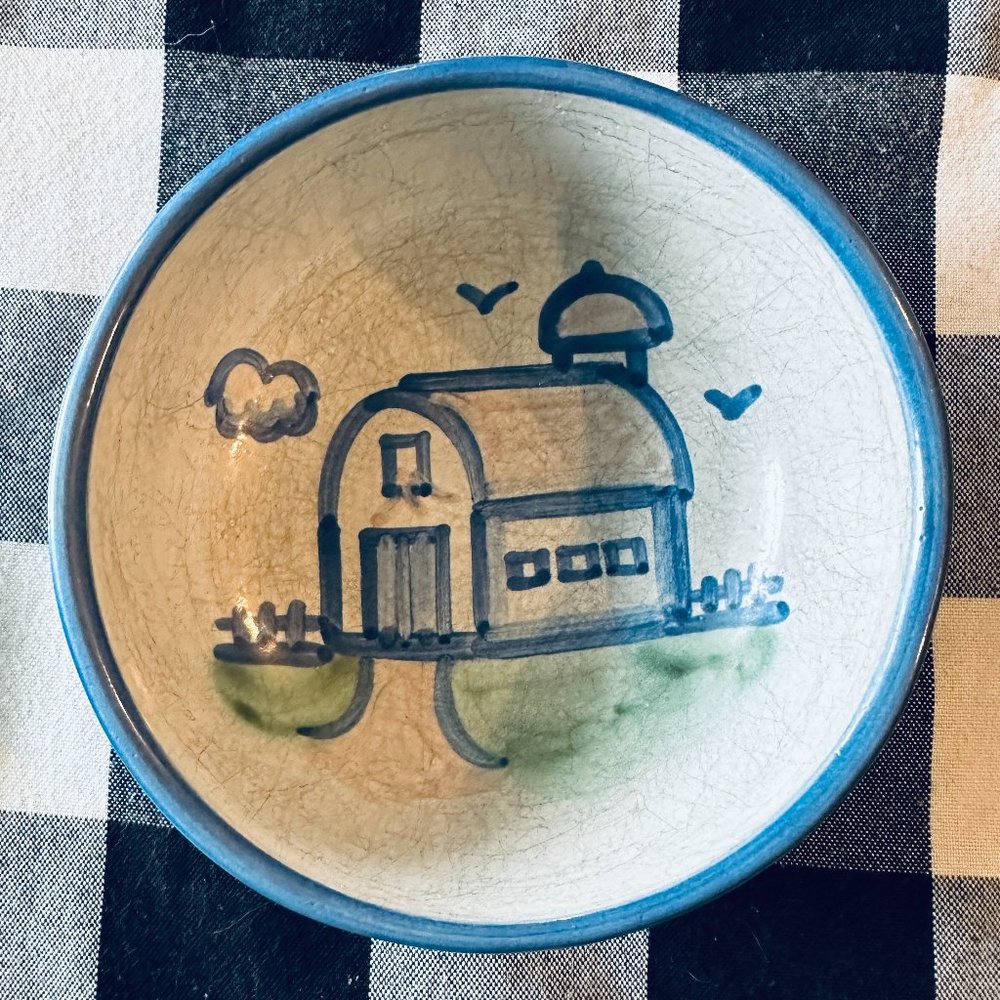 MA Hadley Farm Collection BARN 5.5" Cereal/Soup Bowl Hand Painted + SIGNED